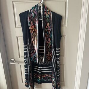 Vocal Black Multicolor Knit Vest